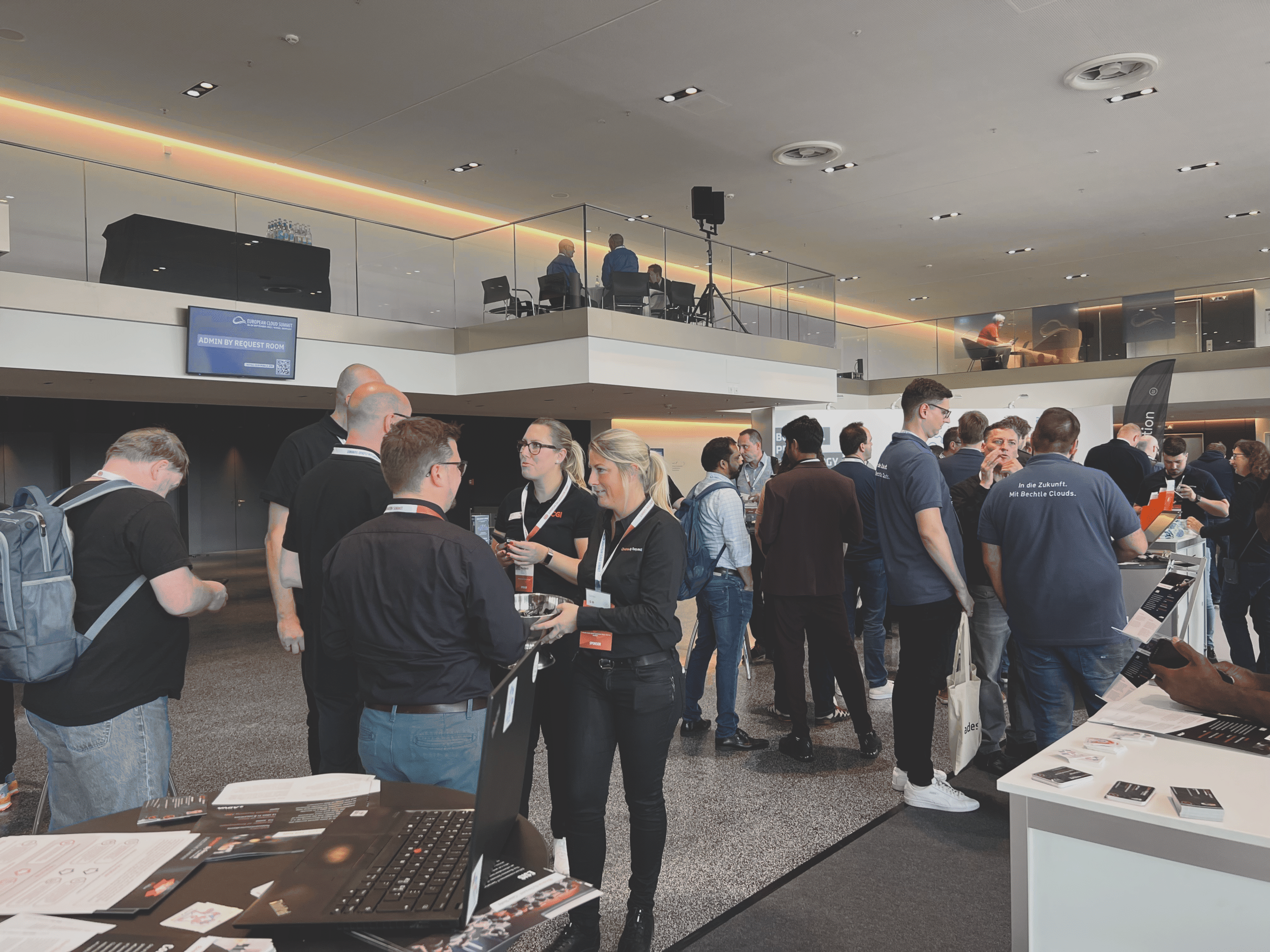 People behind the product. The admin by request team talking to customers at the european cloud summit 2022. » admin by request